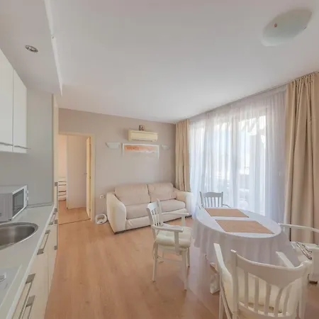 Apartment Hamony Palace Slantschew brjag